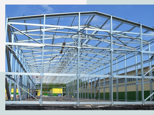 Строительство фабрик в Вольске