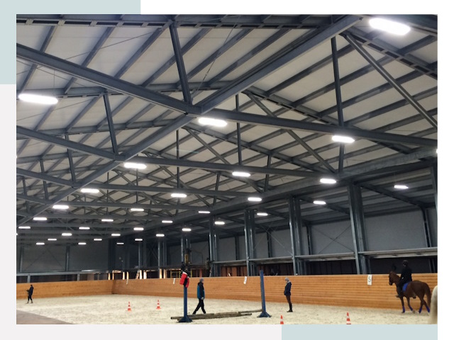 Строительство конных манежей от 608 руб в Вольск