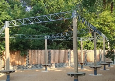 Терраса из металлоконструкций под ключ, проектирование, изготовление и монтаж от СтальСтрой-Вль